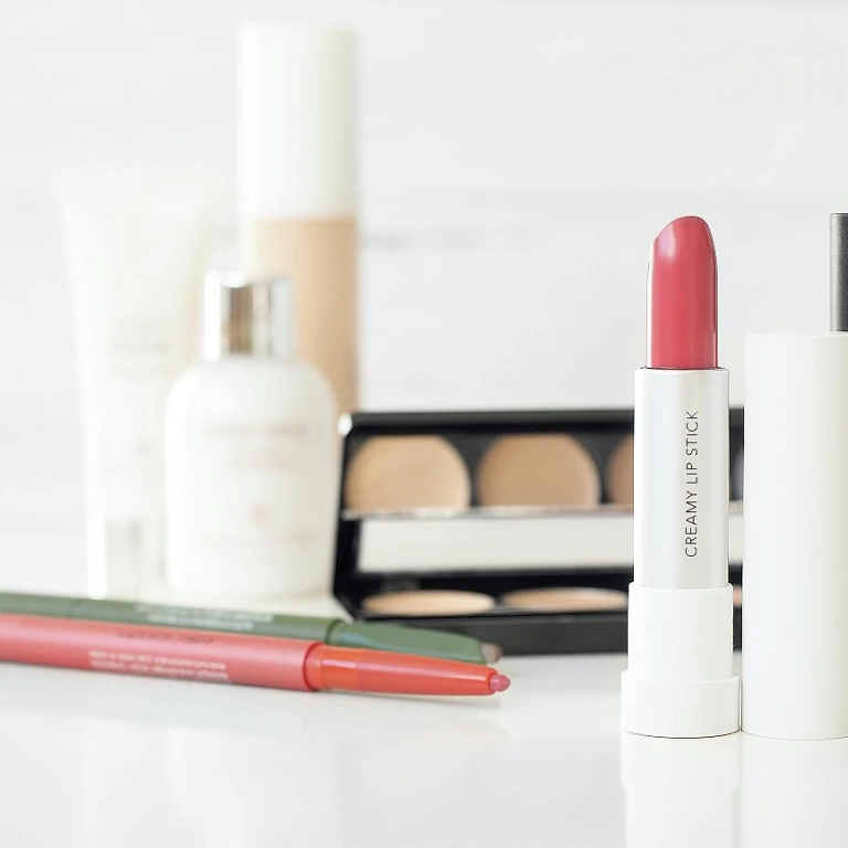 The Ultimate Guide to Nail Art Brushes for Perfect French Tips